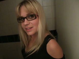 Horny milf gets some money for that amazing head