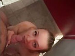 Teen gives random Person a Deepthroat in the swimming pool changing room