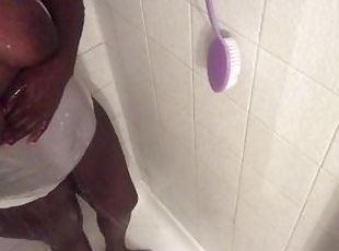 banyo-yapma, klitoris, mastürbasyon-masturbation, boşalma, seks-partili-alem, amcık-pussy, fışkıran-su, anal, siyahi-kadın, zorluk-derecesi