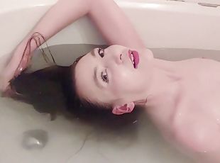 mandi, amatir, jenis-pornografi-milf, fetish-benda-yang-dapat-meningkatkan-gairah-sex, mandi-shower, seorang-diri, payudara-kecil