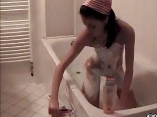 kąpiel, cipka, amatorskie, robienie-loda, hardcore, w-domu, kamerka-internetowa, brunetka