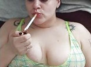 amatérske, bbw, pov, sólo, fajčenie-smoking, bruneta, tetovanie