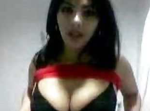 Spectacular Arab Babe Shows Her Big Round Tits in a Homemade Sex Tape