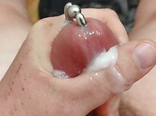 masturbācija-masturbation, amatieris, milzīgs-dzimumloceklis, sperma, pīrsings, solo, balts, penis