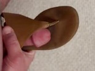 Jerking off with and cuming on MILFs worn sandals.