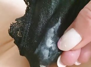 clitoris-bagian-atas-vagina-paling-sensitif, mastubasi, vagina-pussy, kotor, celana-dalam-wanita, sperma, fetish-benda-yang-dapat-meningkatkan-gairah-sex, basah