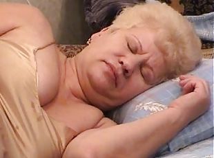 Short hair mature granny smashed hardcore with handsome teen