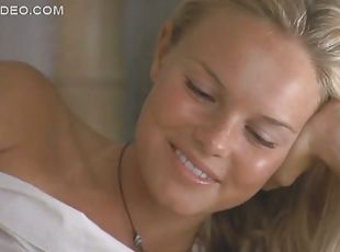 Breathtaking Kate Bosworth In Really Sexy Scenes from 'Blue Crush'