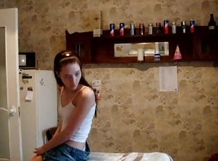 amatir, remaja, gambarvideo-porno-secara-eksplisit-dan-intens, buatan-rumah, pasangan, upskirt-bagian-dalam-rok, dapur, pacar-perempuan, normal, berambut-cokelat