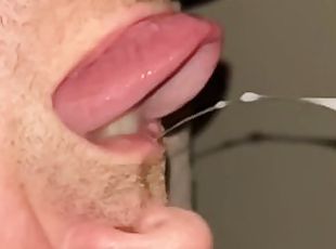 Closeup Blowjob And Massive Cumshot in Mouth