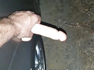 Surpresa puta! Colei um dildo no meu carro. ele adorou e meteu tudo no cu.A minha pia tambm entrou