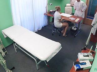 infermiere, ufficio, fichette, dottori, hardcore, seghe, coppie, donne-vestite-uomini-nudi, bionde, amplessi-molto-intensi