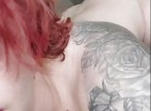 amatør, babes, lubben, rumpe-booty, rødhåret, petite, alene, tattoo, små-pupper