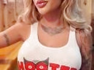 Tattooed Waitress Hooters Suck in public for big tip