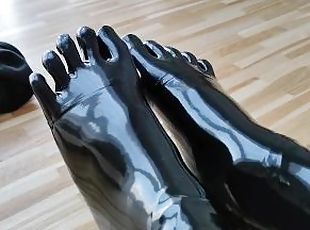 amaterski, stopala-feet, fetiš, lateks, sami, guma, prsti